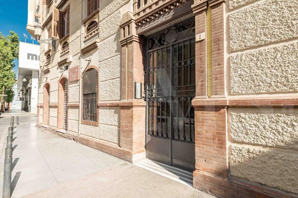 Modern Apartment Next To The Cervantes Theatre By Rems مالقة المظهر الخارجي الصورة
