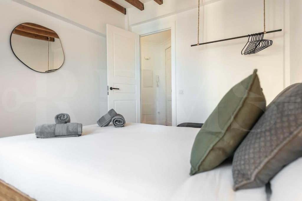 Modern Apartment Next To The Cervantes Theatre By Rems مالقة المظهر الخارجي الصورة