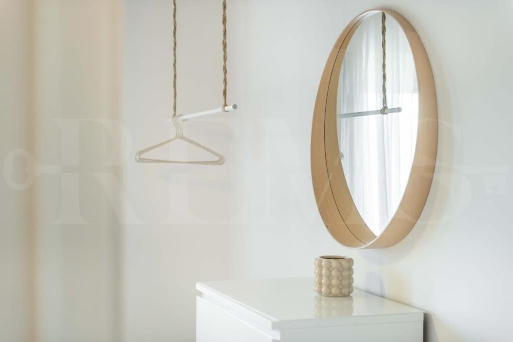 Modern Apartment Next To The Cervantes Theatre By Rems مالقة المظهر الخارجي الصورة