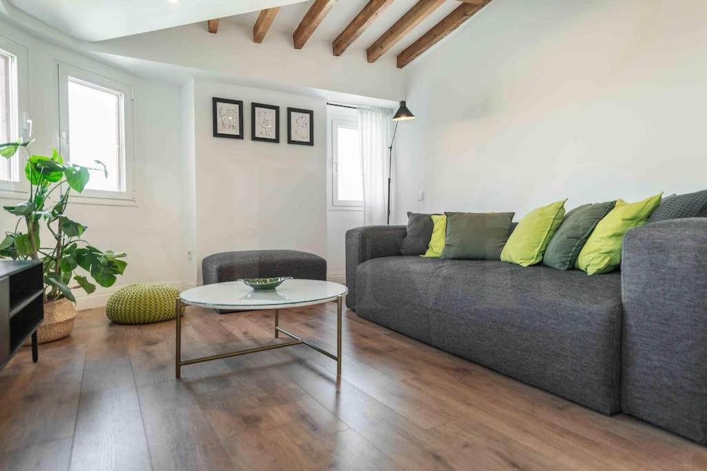 Modern Apartment Next To The Cervantes Theatre By Rems مالقة المظهر الخارجي الصورة
